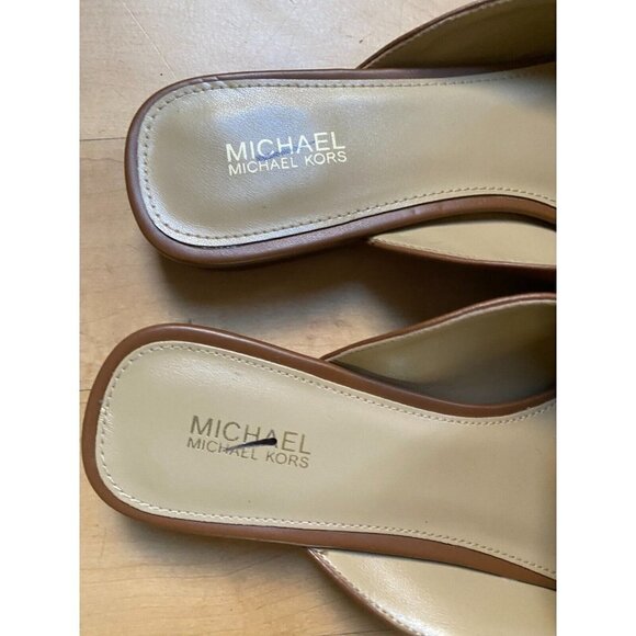 Michael Michael Kors BNWT "Ashley" tan brown logo plate mules women NEW - Picture 7 of 8